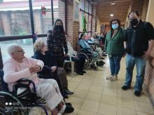 El CUSur entrega abrigos a la comunidad de Ciudad Guzmán