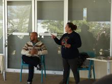 Estudiantes reflexionan sobre el valor intrínseco de la naturaleza en taller de ecopoesía