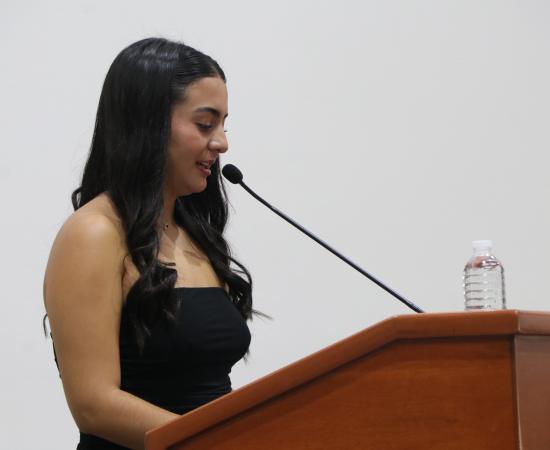 En el CUSur, 88 egresadas y egresados de nueve programas reciben su acta de titulación