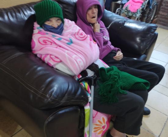 El CUSur entrega abrigos a la comunidad de Ciudad Guzmán