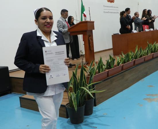 Se titulan 105 egresadas y egresados de la División de Ciencias de la Salud del CUSur