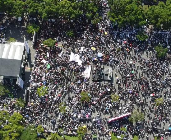 Más de 145 mil personas salen a las calles en protesta por el bajo presupuesto a la UdeG