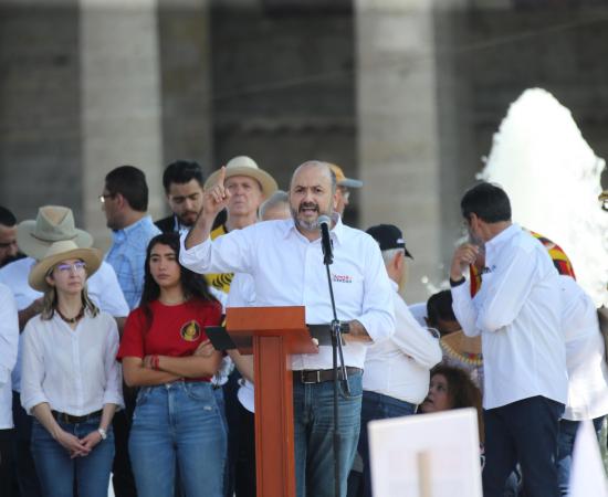 Más de 145 mil personas salen a las calles en protesta por el bajo presupuesto a la UdeG