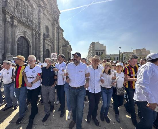 Más de 145 mil personas salen a las calles en protesta por el bajo presupuesto a la UdeG