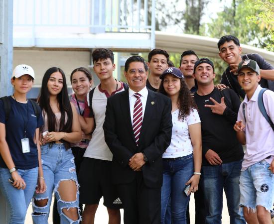 Afianza CUSUR en calidad de programas educativos y en investigación