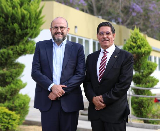 Afianza CUSUR en calidad de programas educativos y en investigación