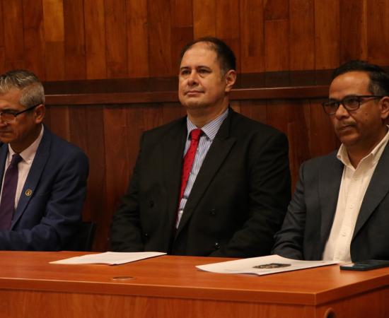 Egresan del CUSur los primeros estudiantes de la Maestría en DHEI