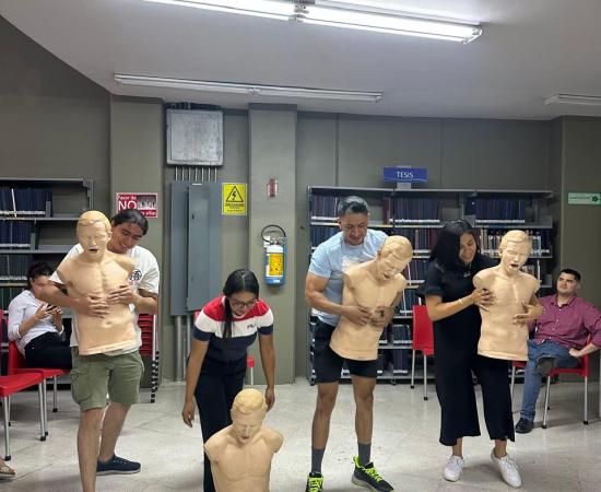 Servicios Académicos del CUSur recibe formación en atención de emergencias