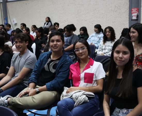 Inicia nuevo curso sobre Problemas Globales en CUSur para estudiantes de primer ingreso