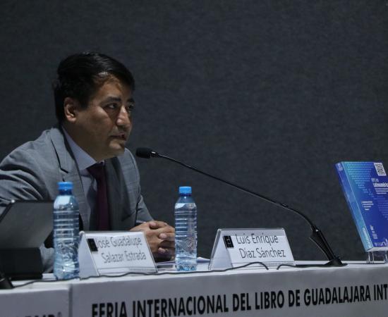 CUSur aporta al desarrollo tecnológico con el libro HPC en Latinoamérica en la FIL 2024