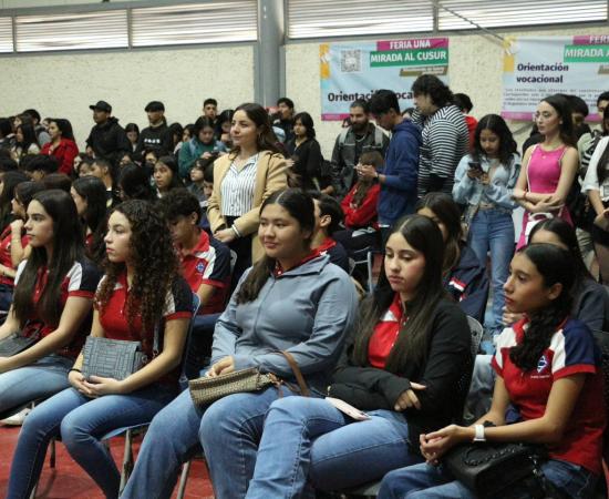 CUSur recibe a 1,763 estudiantes en la XXII Feria "Una Mirada al CUSur"