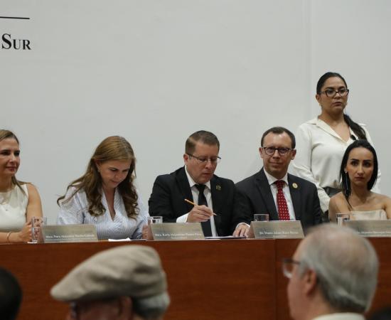 Rinde protesta el Dr. Dante Jaime Haro Reyes como Rector del CUSur