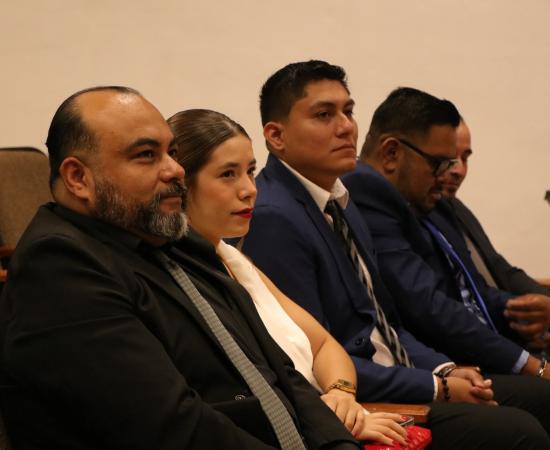 Egresan del CUSur los primeros estudiantes de la Maestría en DHEI