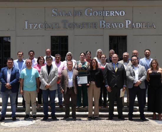 CUSur recibe Distintivo “Dependencia de Paz” por su liderazgo en derechos humanos y cultura de paz