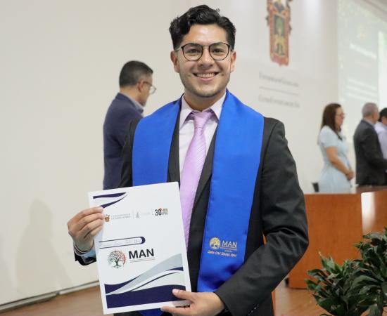 Egresan 12 estudiantes de la Maestría en Administración de Negocios del CUSur