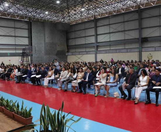 En el CUSur, 88 egresadas y egresados de nueve programas reciben su acta de titulación