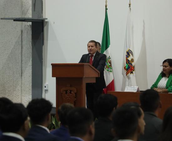 En el CUSur, 88 egresadas y egresados de nueve programas reciben su acta de titulación