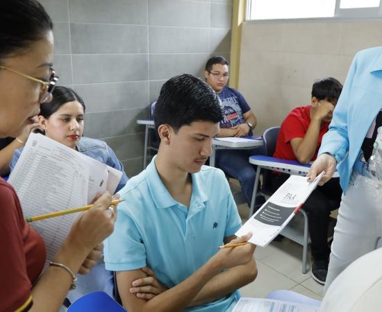 3,112 aspirantes presentan la PAA en el CUSur para el ciclo 2025-B