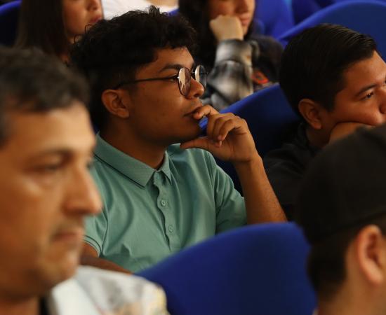 Estudiantes del CUSur se actualizan en tendencias del turismo sustentable durante sus Jornadas Académicas