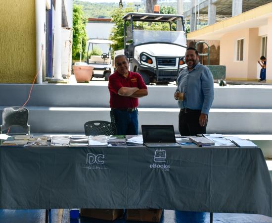 El CUSur reafirma su compromiso académico con la Muestra Bibliográfica 2025