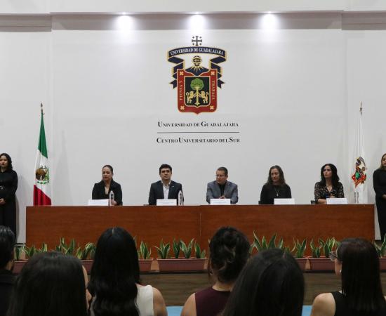 Se titulan 105 egresadas y egresados de la División de Ciencias de la Salud del CUSur