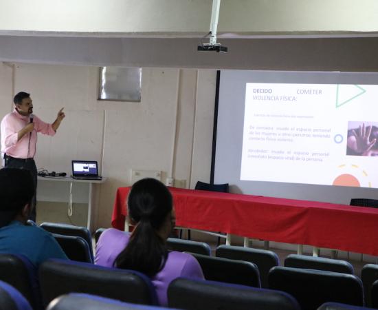 Integrantes del CUSur reflexionan sobre las masculinidades positivas en el 9M