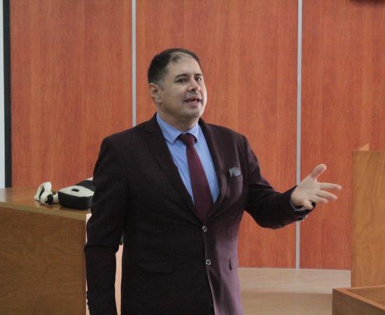 La comunidad del CUSur participa en la Feria de los Derechos Universitarios