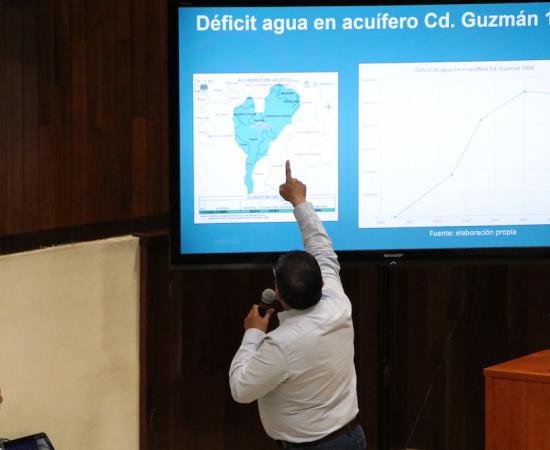 Hablan sobre derecho ambiental en el CUSur