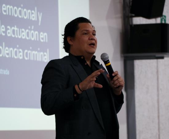 Conferencia en el CUSur aborda la contención emocional y los protocolos ante la violencia Criminal