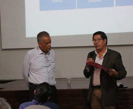 Imparten taller intersemestral a docentes del CUSur