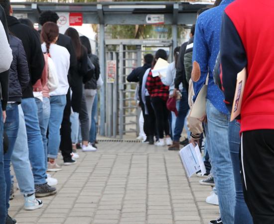 Aspirantes al CUSur presentan examen de admisión al calendario 2023 A