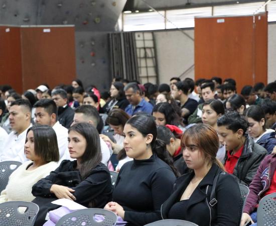 Se lleva a cabo la 6a Feria Expo-emprende en el CUSur