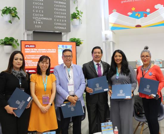 El libro sobre estilos de vida saludable del CUSur estuvo presente en la FIL