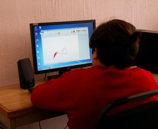 El CUSur entrega diez equipos renovados al CAM 23 de Ciudad Guzmán