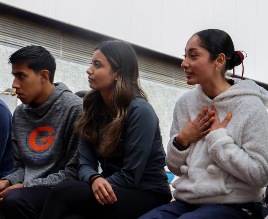 Rector del CUSur se reúne con alumnos ganadores en deportes y artes