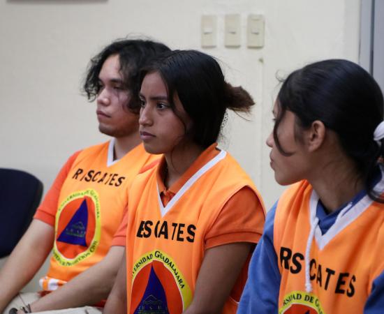 Hablan en el CUSur sobre cómo mantener una microbiota saludable