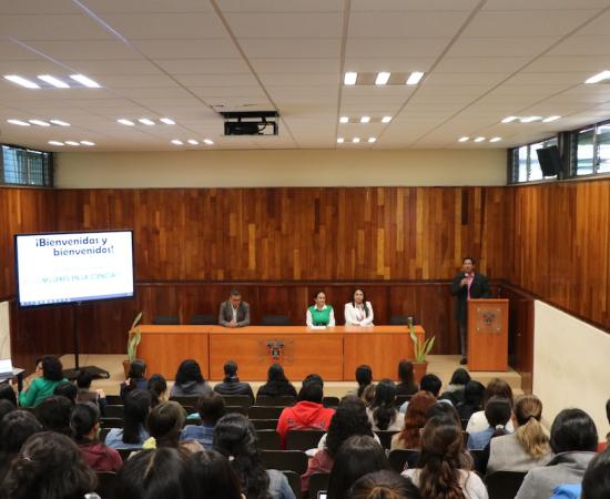Realizan el V Simposio CUSur Mujeres en la Ciencia