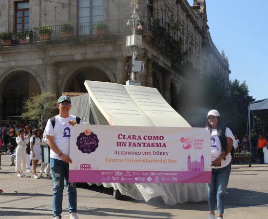 El CUSur obtiene primer lugar en Cultura de paz en desfile literario