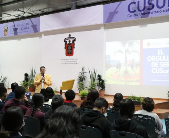 “Una mirada al CUSur” recibió a cerca de 900 alumnos de nivel medio superior
