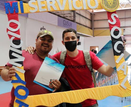 Estudiantes del CUSur inician el servicio social