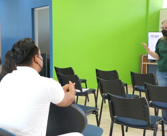 Investigadora del CUSur explica el comportamiento y la ecología nutricional de animales y humanos