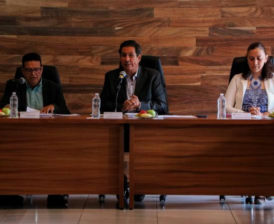 Consejo de Centro elige a nuevo contralor en el CUSur