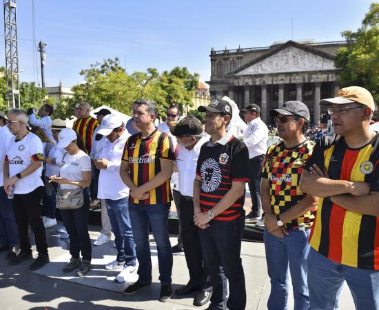 Más de 145 mil personas salen a las calles en protesta por el bajo presupuesto a la UdeG