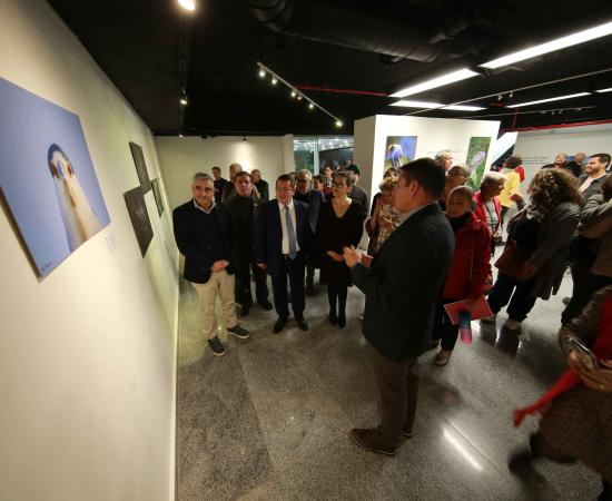 Inauguran “Miradas de la naturaleza”, exposición sobre la interacción de personas con la naturaleza