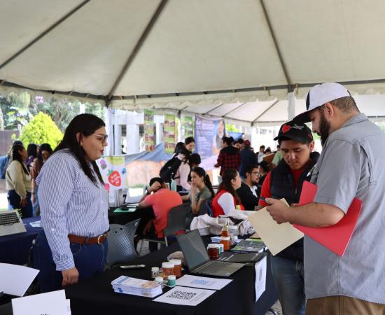 CUSur realizó la Tercera Feria del Empleo 2026 con la participación de 35 empresas