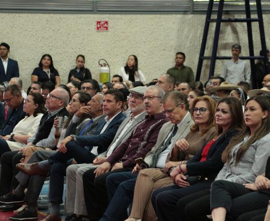 Primer informe del Dr. Dante Haro destaca crecimiento, inversión y visión de futuro en CUSur