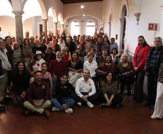 Adultos Mayores del SUAM del CUSur Concluyen el Ciclo 2024-B con Talento y Dedicación