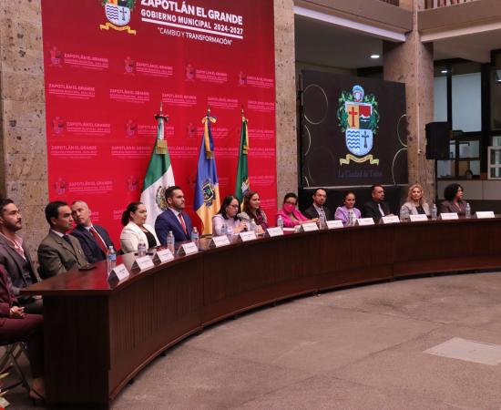 Académicas del CUSur reciben la Presea María Elena Larios González 2025