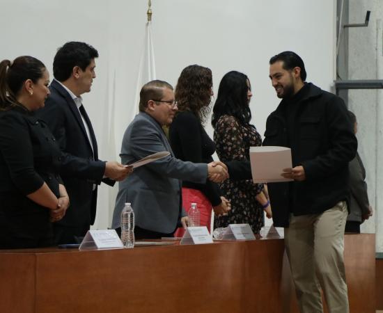 Se titulan 105 egresadas y egresados de la División de Ciencias de la Salud del CUSur
