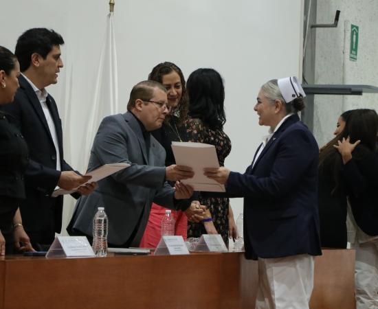 Se titulan 105 egresadas y egresados de la División de Ciencias de la Salud del CUSur